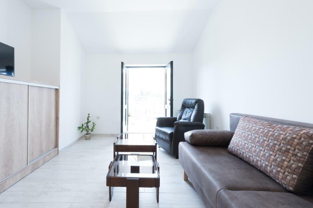 Apartment Obradovic ซัฟทัท ภายนอก รูปภาพ