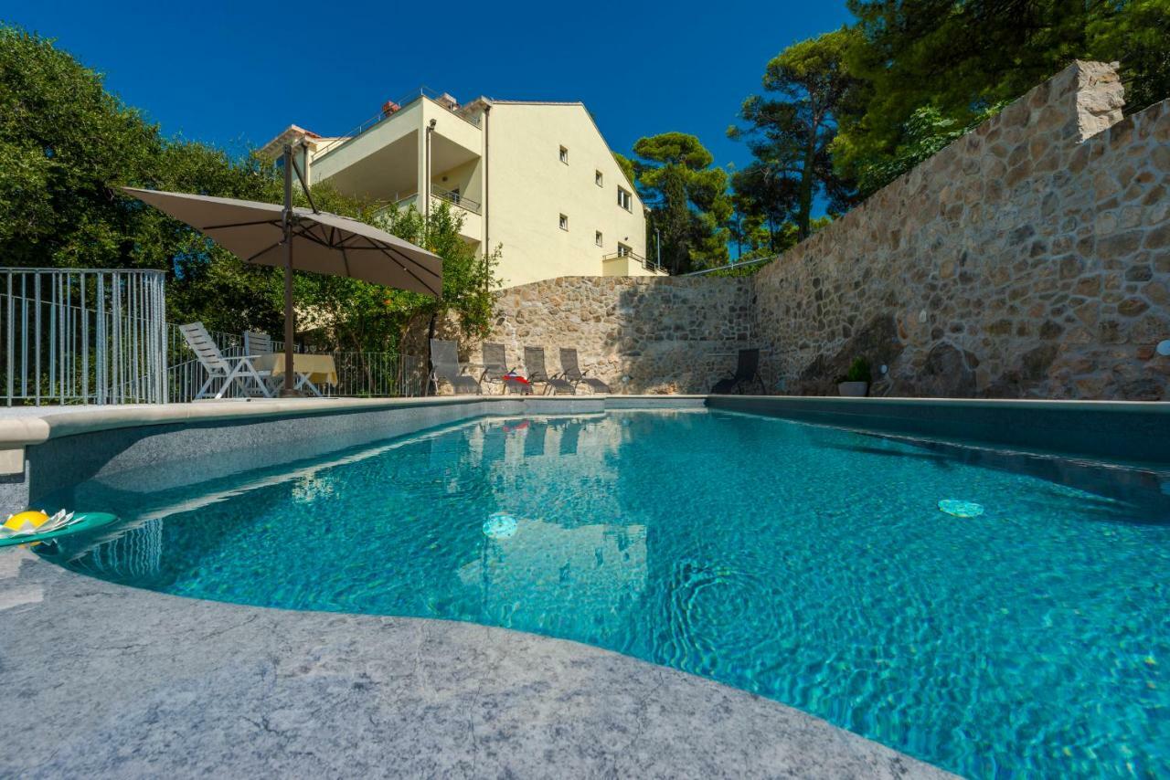 Apartment Obradovic ซัฟทัท ภายนอก รูปภาพ